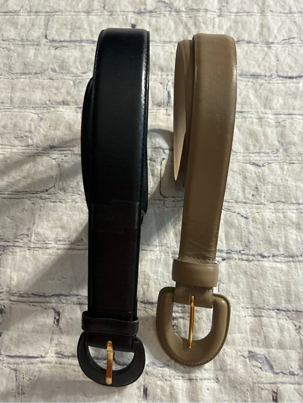 JENNIFER MOORE VTG BLACK LEATHER & WOODWARD VTG TAN LEATHER BELTS SIZE VTG LARGE